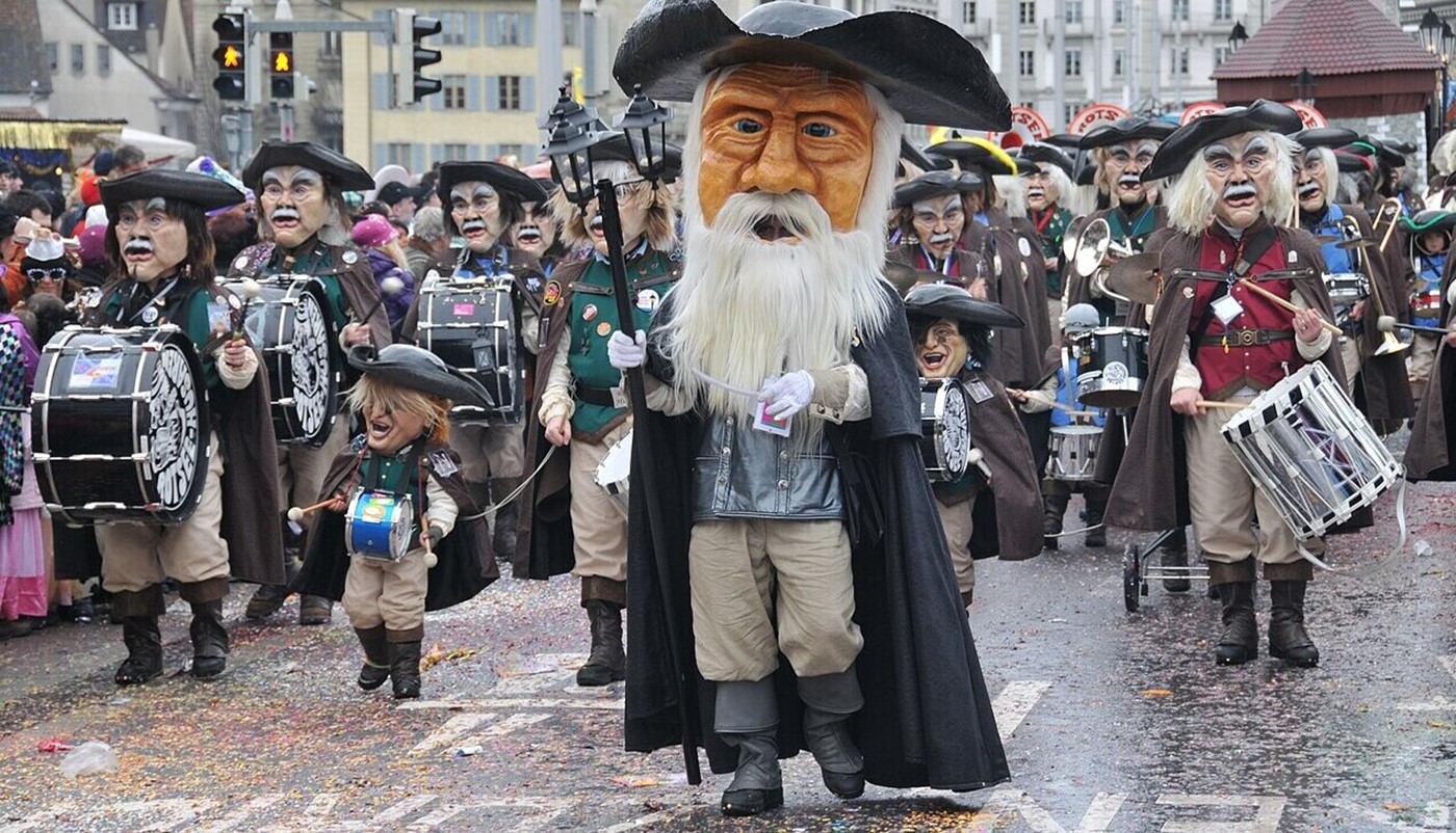 Opa bis Knirps (Bild: Wikipedia)